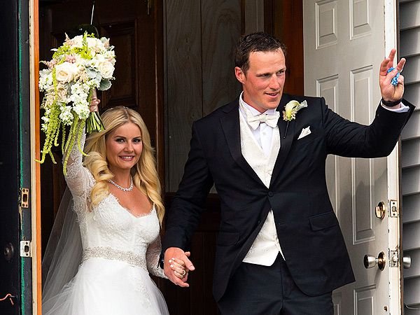 Elisha Cuthbert Relationships: All About Dion Phaneuf