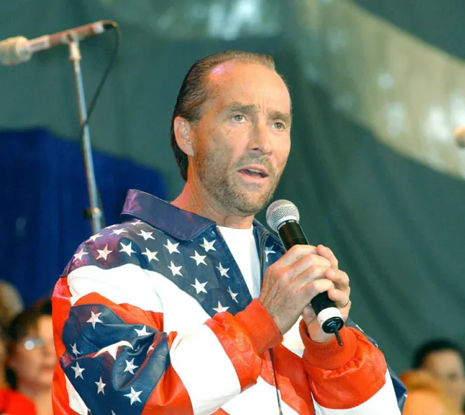 Lee Greenwood Age, Net Worth, Height, Weight, Career And Full Bio