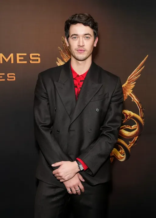 Tom Blyth Age, Height, Weight, Net Worth, Career, And Full Bio