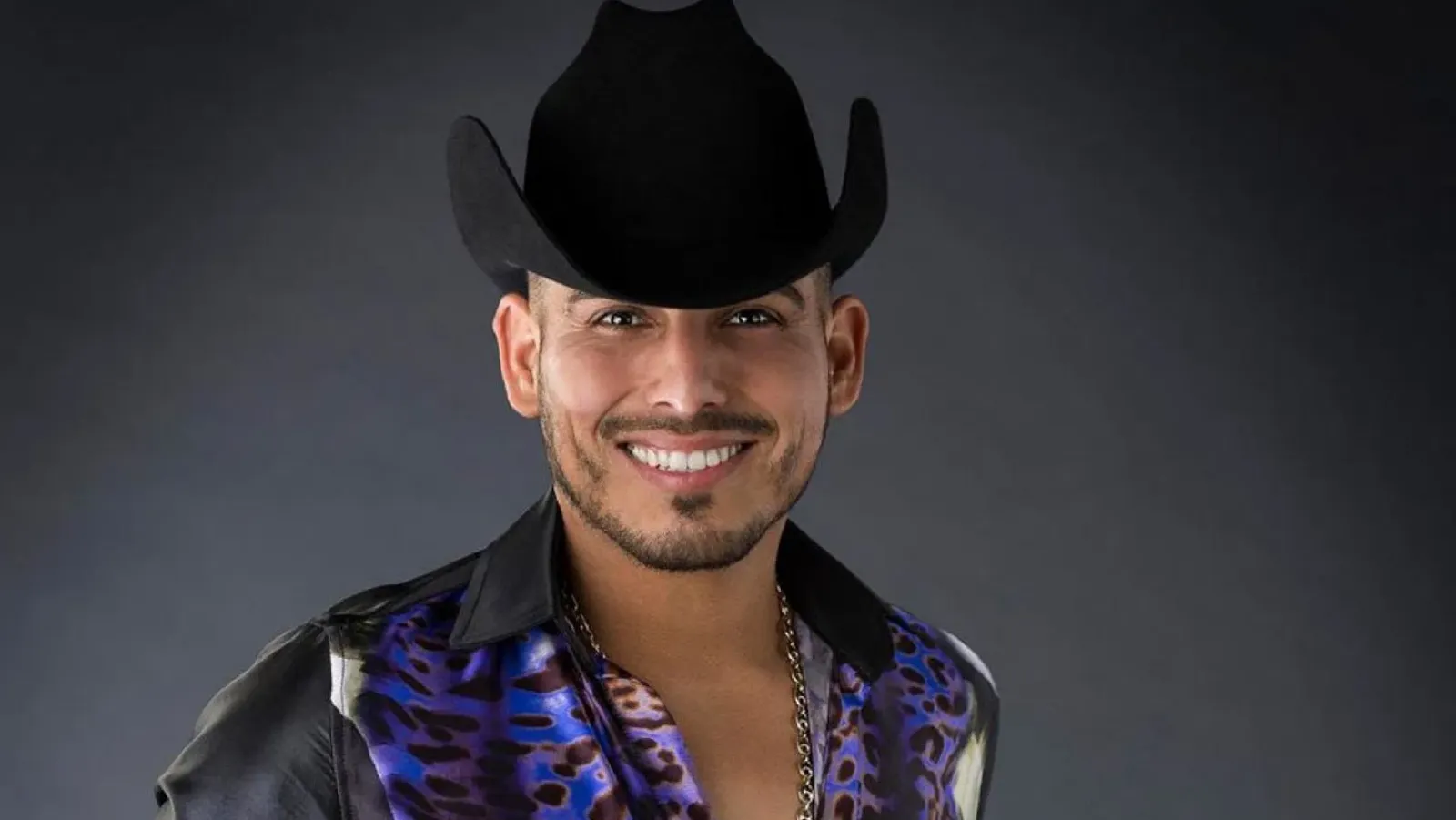 Espinoza Paz's Wife, Age, Height, Weight, Net Worth, Career, And Full Bio