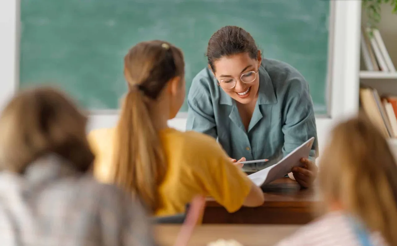 5 Key Metrics for Effective Education Program Evaluation Using the Right Tools